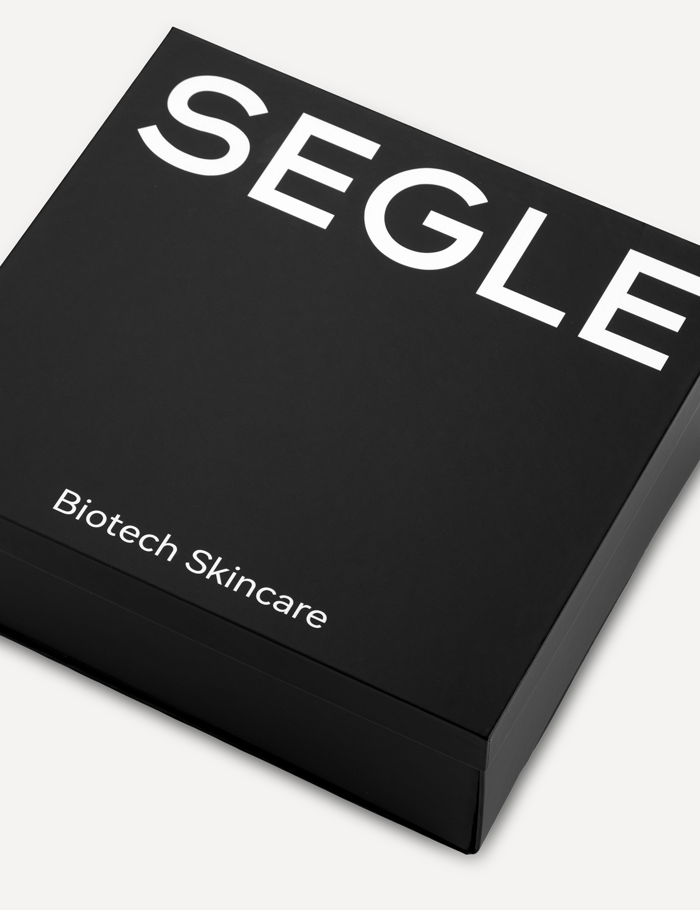 El regalo perfecto: cajas SEGLE de regalo para envolver la belleza con emoción