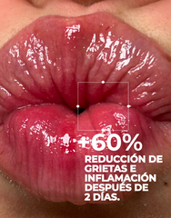 Primer plano de labios jugosos con porcentaje de beneficios del labial